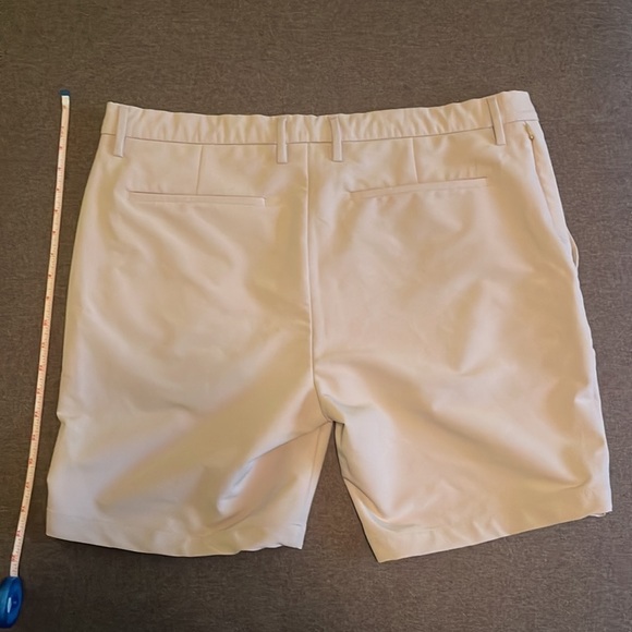 Kenneth Cole Men's Performance Awear-Tech Tan Shorts 40” Slim Fit 7.5" Inseam - Picture 4 of 4